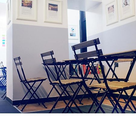 M&J Place Hostel โรม ภายนอก รูปภาพ