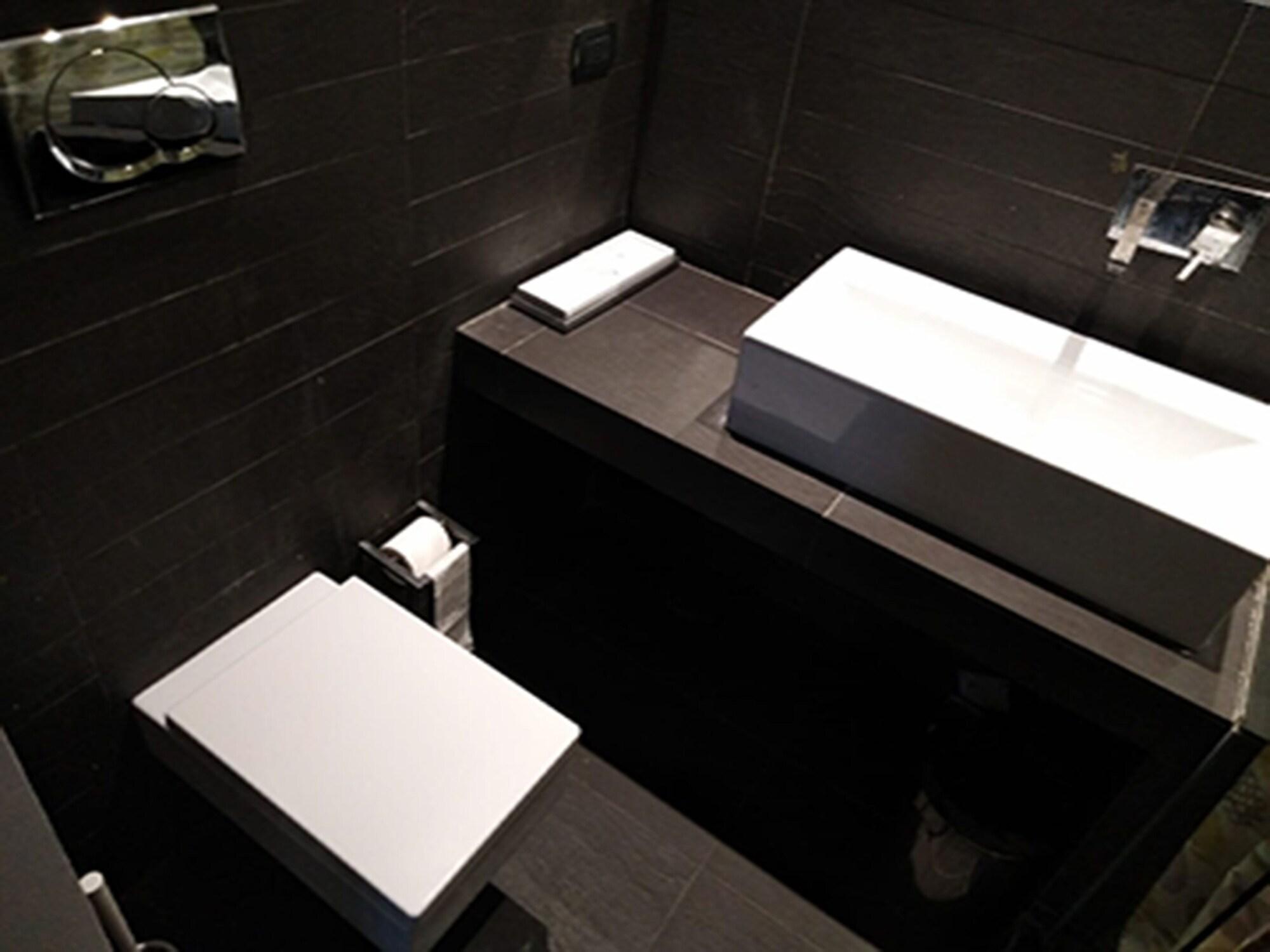 M&J Place Hostel โรม ภายนอก รูปภาพ