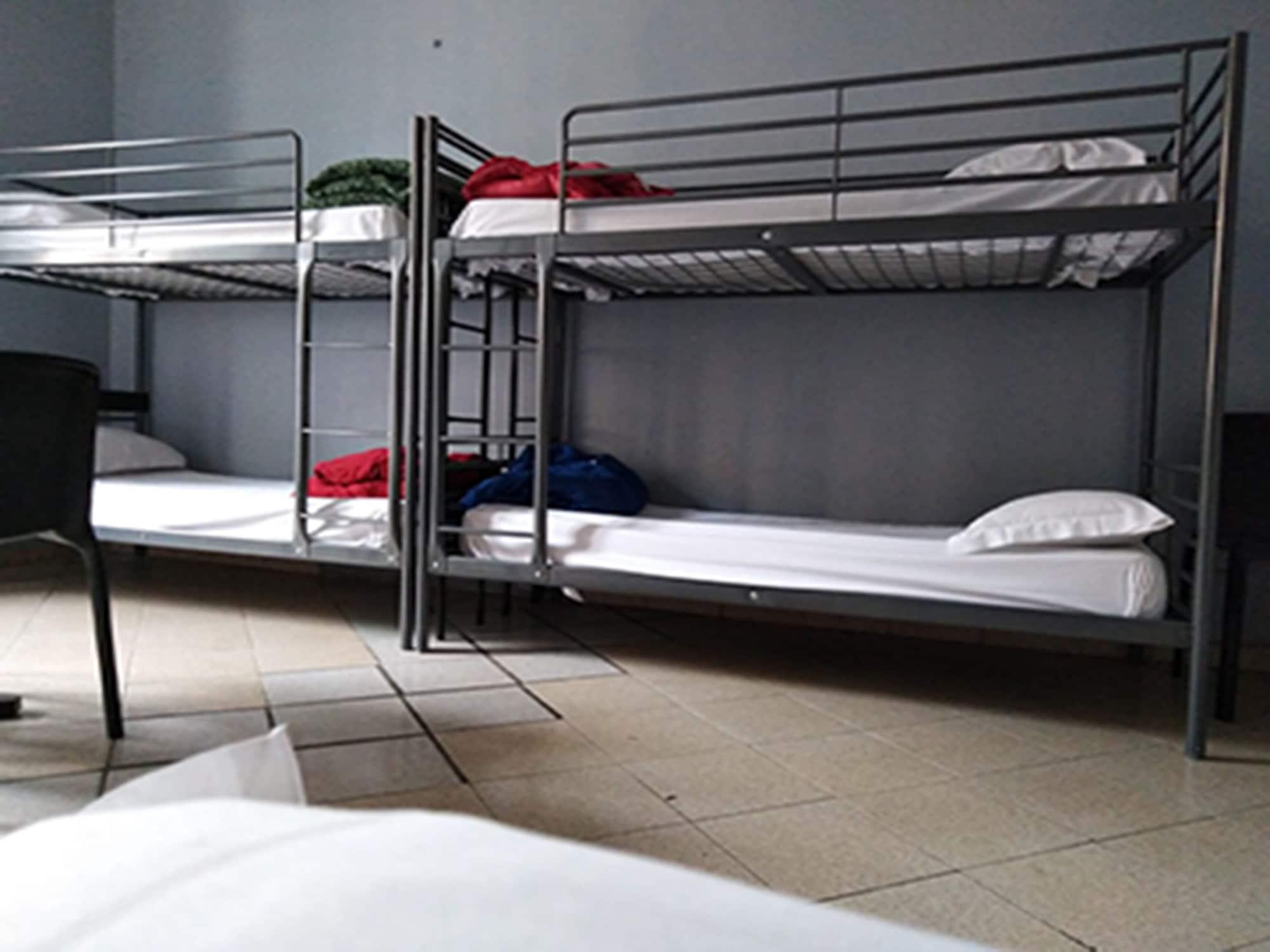 M&J Place Hostel โรม ภายนอก รูปภาพ