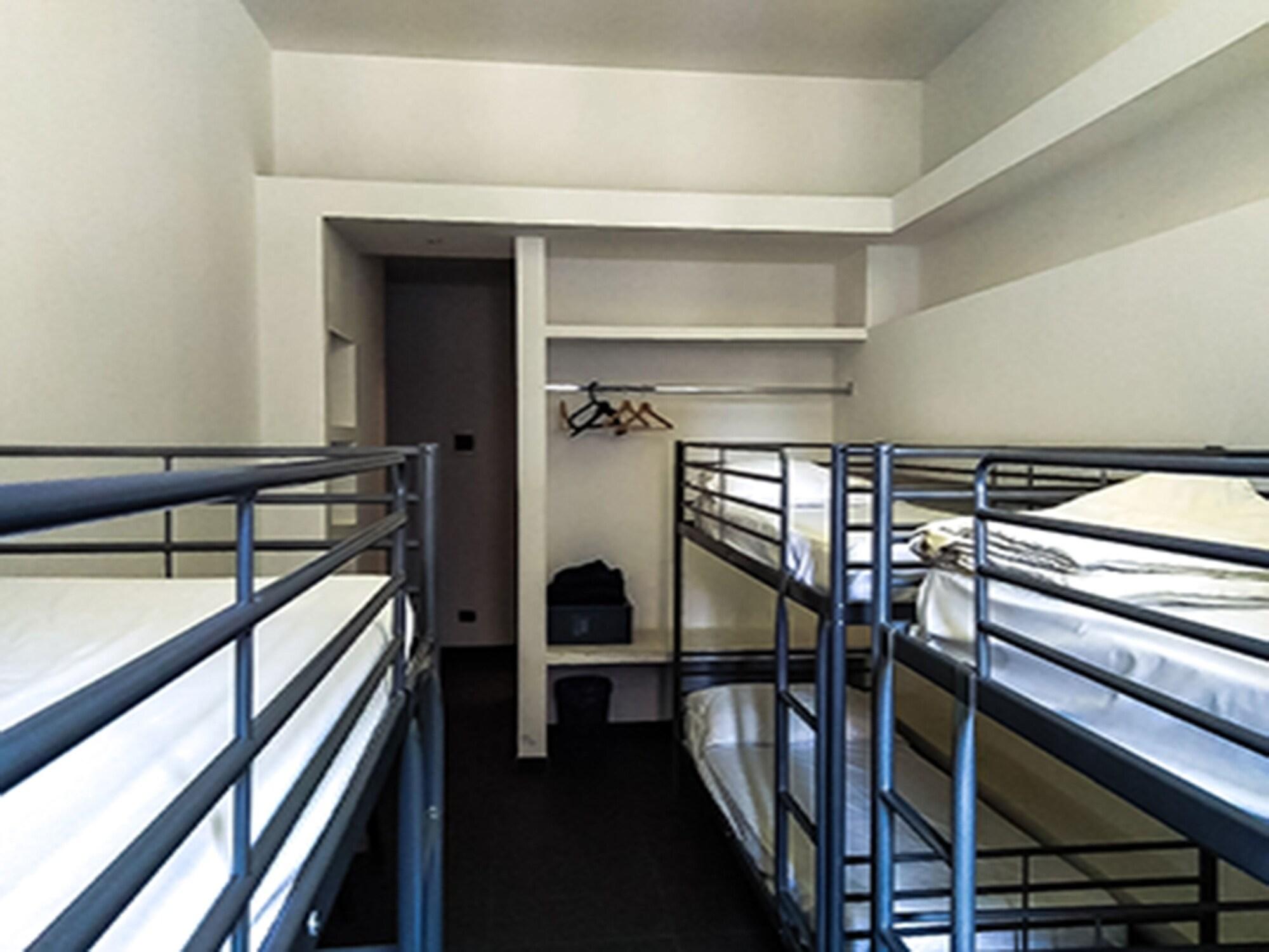 M&J Place Hostel โรม ภายนอก รูปภาพ