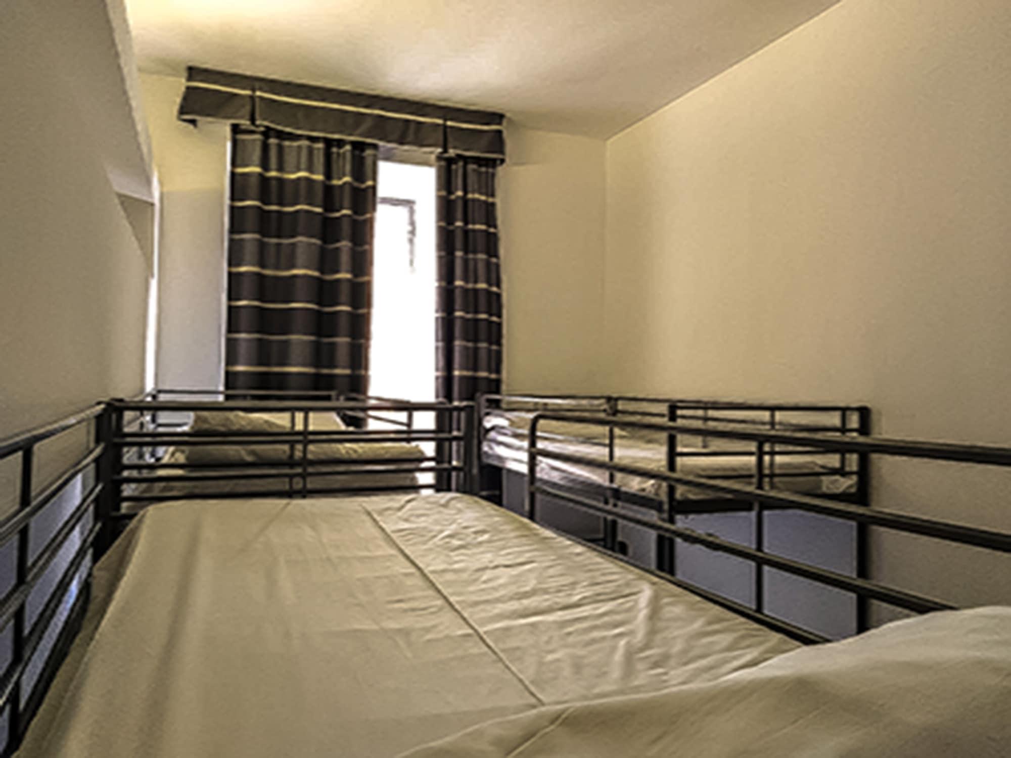 M&J Place Hostel โรม ภายนอก รูปภาพ