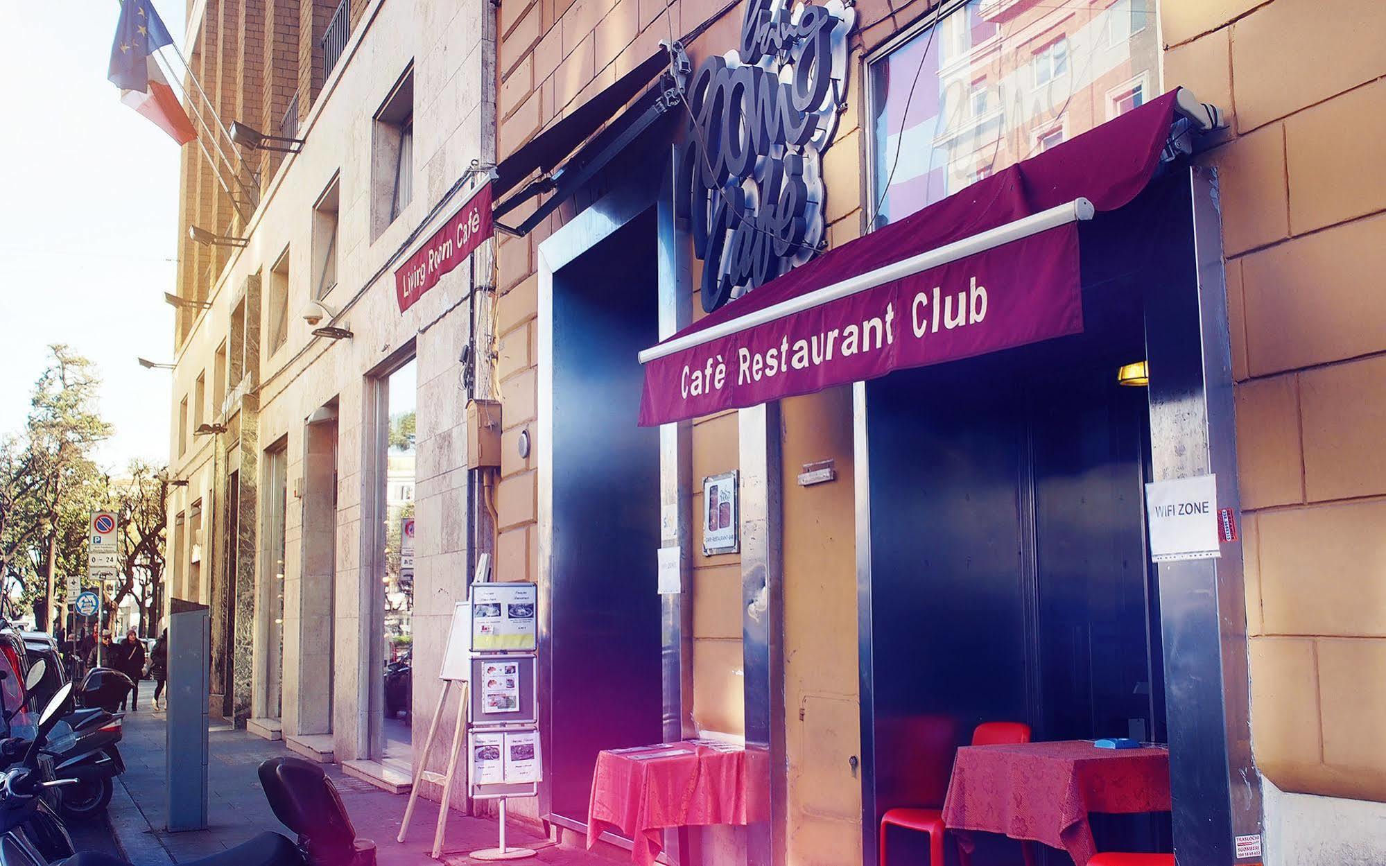 M&J Place Hostel โรม ภายนอก รูปภาพ